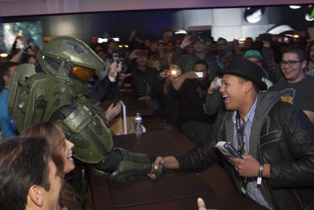 Xbox History Fuels Record Holidayの最大のゲームラインナップは2016年まで延長されます