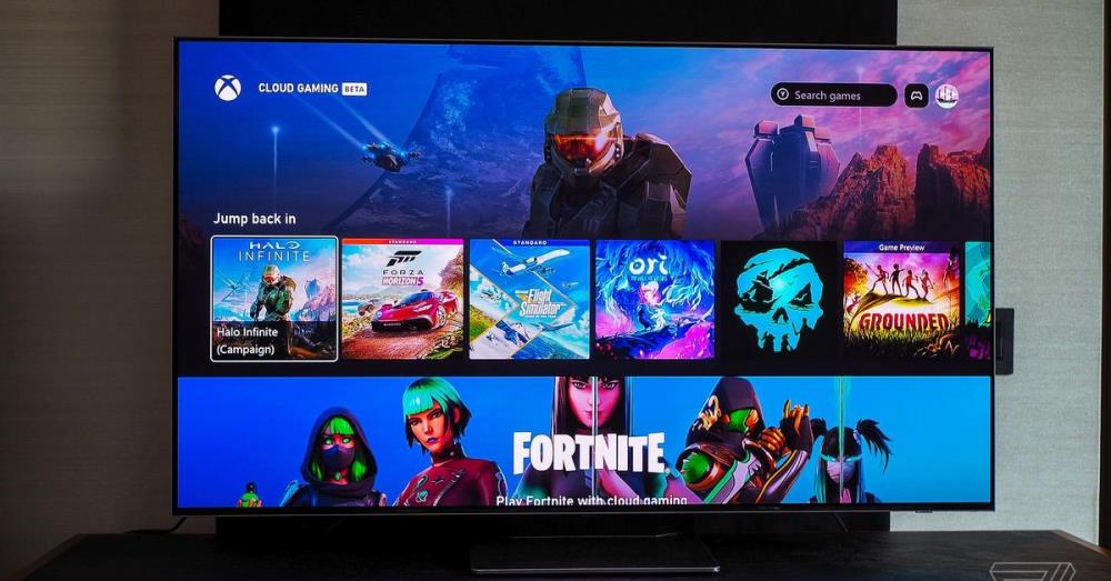 How to stream PC games and movies to your Xbox console with a free app -  The Verge
